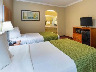 Econo Lodge Inn & Suites Port Arthur near Sabine Pass - 5