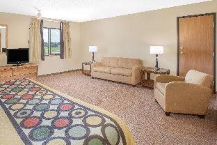 Super 8 by Wyndham Mt Pleasant - Mount Pleasant - 4