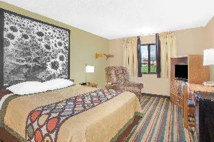 Super 8 by Wyndham Mt Pleasant - Mount Pleasant - 3