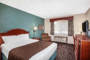 AmericInn by Wyndham St. Peter - 5