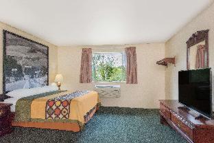 Super 8 by Wyndham Burnham/Lewistown - Burnham - 3