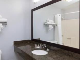 Ramada by Wyndham San Diego Poway Miramar - 6
