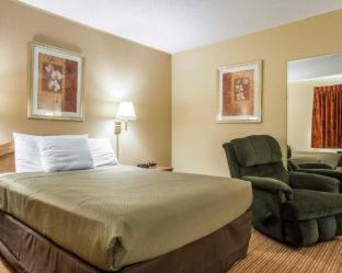 SureStay by Best Western Massena - Massena - 6