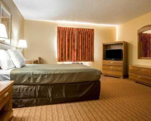 SureStay by Best Western Massena - 3