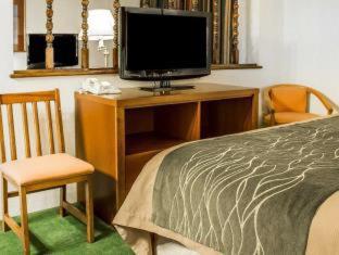 Comfort Inn - 1