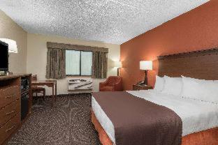 AmericInn by Wyndham Worthington - 5