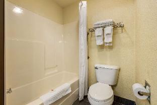 Comfort Inn Warren I-69 - Warren - 4