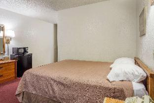 Motel 6 Brighton CO Denver Northeast - 1