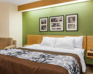 Sleep Inn Elkhart North - 2