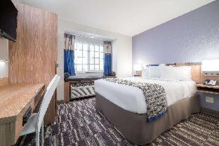 Microtel Inn & Suites By Wyndham Moorhead Fargo Area - Moorhead - 6