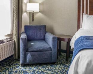 Comfort Inn & Suites Butler - Butler - 8