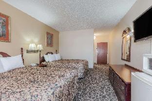 Days Inn by Wyndham LaPlace- New Orleans - 2
