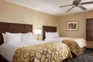 Baymont by Wyndham Mt. Pleasant - Mount Pleasant - 1
