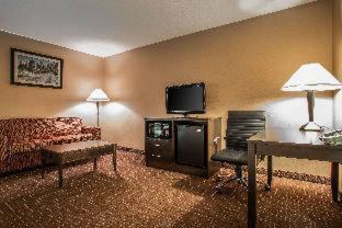 Quality Inn Elgin I-90 - 6