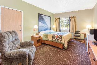 Eagle Ridge Inn - 7