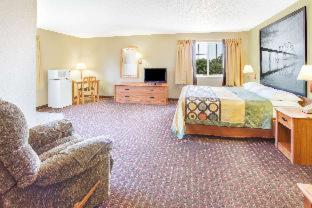 Eagle Ridge Inn - 1