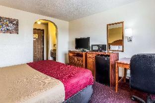 Econo Lodge Inn & Suites Albuquerque East I-40 Eubank Exit - Albuquerque - 4