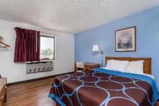 Super 8 by Wyndham Norwich - 5