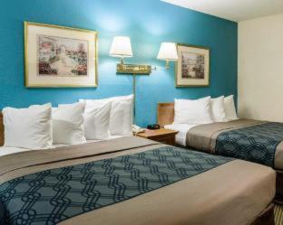 Econo Lodge University - Lawrence - 3