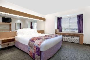 Microtel Inn & Suites by Wyndham Mankato - Mankato - 2