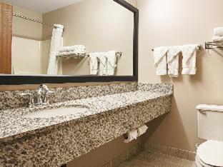 Best Western Park Oasis Inn - 3
