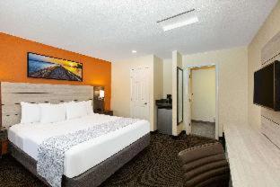 Days Inn by Wyndham Monterey-Fisherman's Wharf Aquarium - Monterey - 8