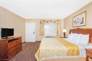 Days Inn by Wyndham Monterey-Fisherman's Wharf Aquarium - Monterey - 5