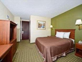 Howard Johnson by Wyndham Clifton NJ - Clifton - 3