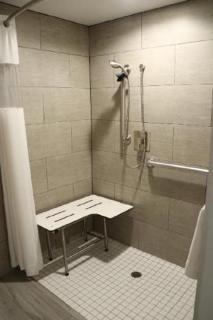 Palm Garden Hotel - Thousand Oaks - 2
