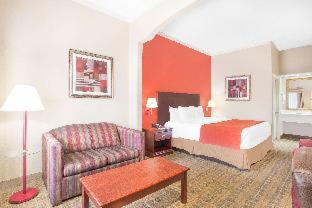 Baymont by Wyndham Crestview - Crestview - 1