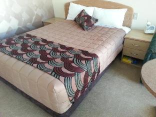 Gosford Palms Motor Inn - 8