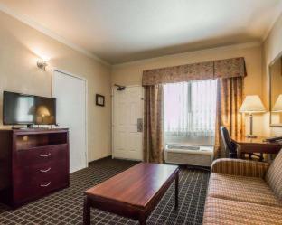 Quality Inn Temecula Valley Wine Country - Temecula - 3