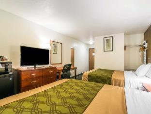 Days Inn by Wyndham Canon City - 6