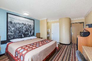 Super 8 by Wyndham Midland - Midland - 6