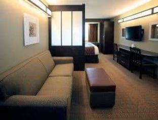 Microtel Inn & Suites by Wyndham Wheeling at The Highlands - Triadelphia - 2