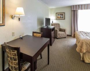 MainStay Suites Knoxville North I-75 - Knoxville - 1