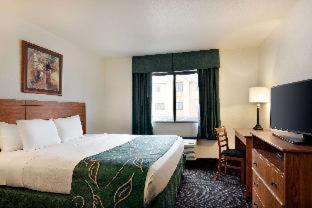 Travelodge by Wyndham Dexter - Dexter - 9