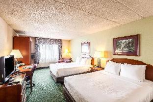 AmericInn & Suites by Wyndham Baraboo Event Center - 2