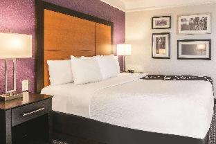 La Quinta by Wyndham Orlando Airport North - 8
