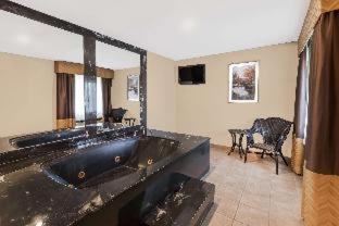 Baymont by Wyndham Grand Rapids Airport - Grand Rapids - 7