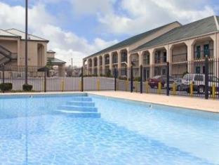Baymont by Wyndham Johnson City - Johnson City - 8
