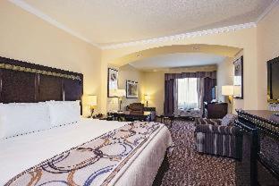 La Quinta by Wyndham Cleburne - 5