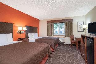 AmericInn by Wyndham Coon Rapids - Coon Rapids - 2