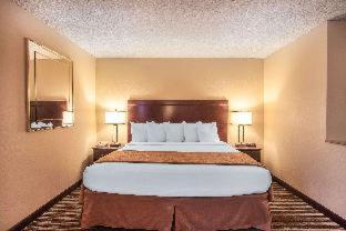 Quality Inn & Suites Vancouver - Hazel Dell - 5