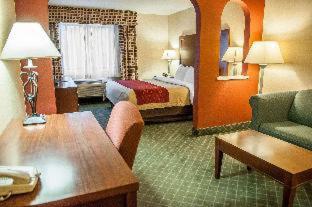 Wingate by Wyndham Los Alamos - Los Alamos - 1