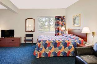 Super 8 by Wyndham Emmetsburg - Emmetsburg - 9