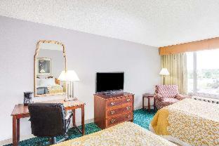 Days Inn by Wyndham Cambridge - Cambridge - 8