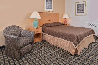 Americas Best Value Inn and Suites St. Cloud - Saint Cloud - 5