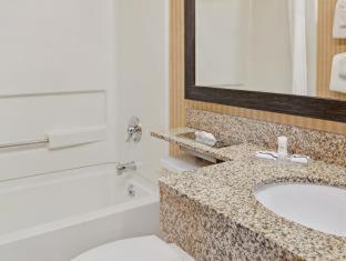 Microtel Inn & Suites by Wyndham Charleston - 6