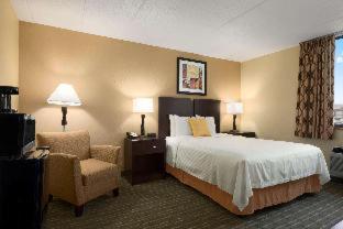 Days Hotel by Wyndham University Ave SE - Minneapolis - 9